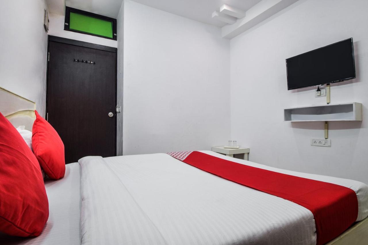 Oyo 23296 Hotel Quality Time ウダイプル エクステリア 写真